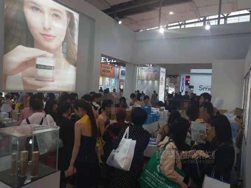 多丽米娜展会模特拍摄形象运用图02