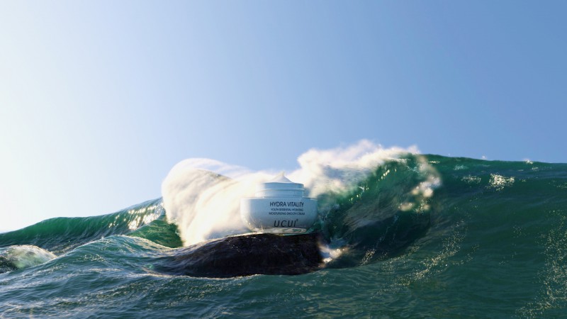ucui 活水霜海洋3D特效广告创意正视图